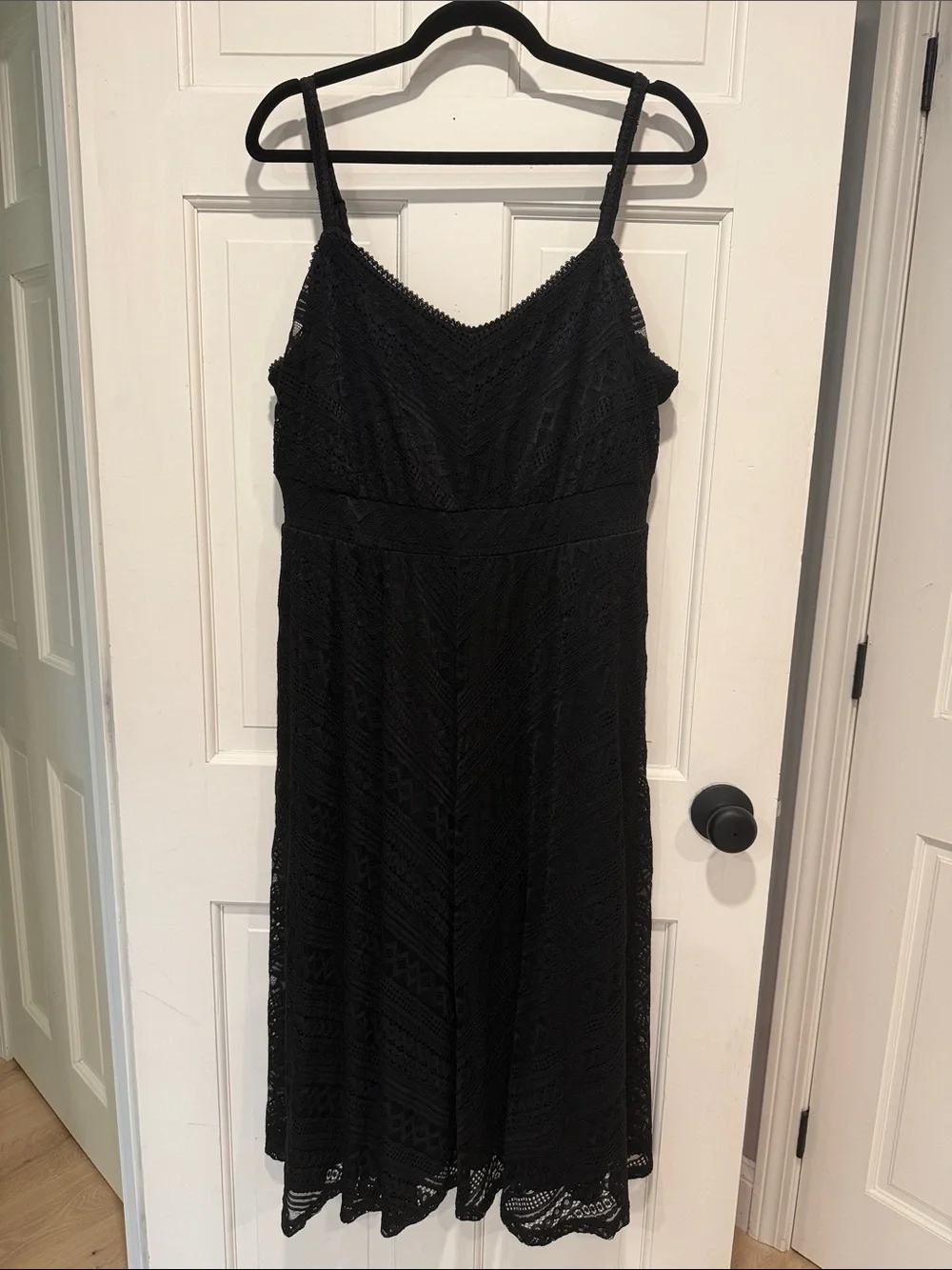 torrid NWT Black Lace Midi Slip Dress with V-Neck